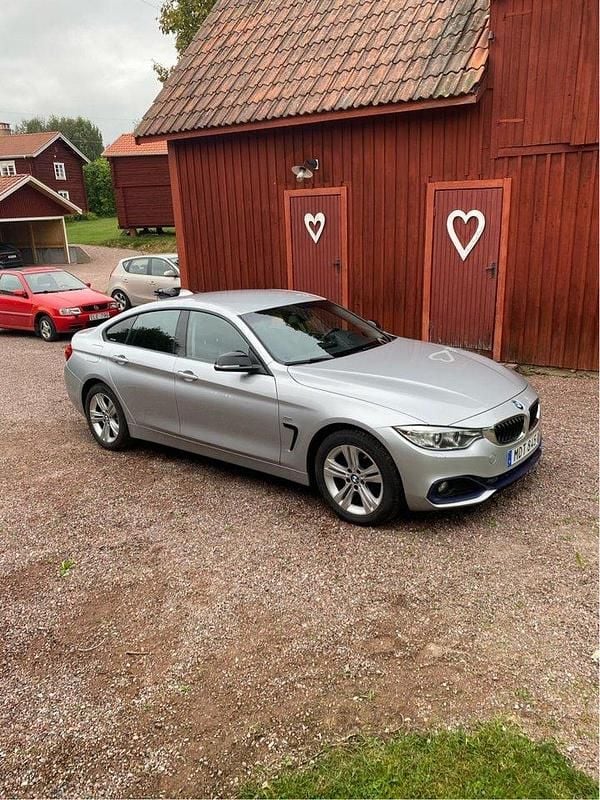 Silver Begagnad 2016 BMW 420 Gran Coupé Sport Line Sportkupé | 145 000 kr (Superpris) - Bild 1/4