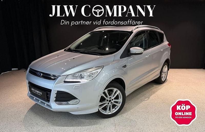 Grå Begagnad 2014 Ford Kuga Titanium SUV | 97 000 kr (Marknadspris) - Bild 1/4