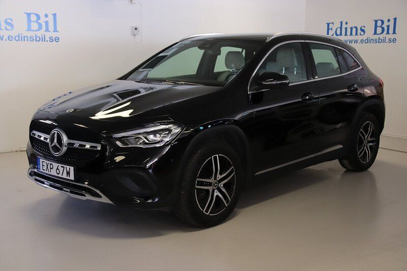 Svart Begagnad 2020 Mercedes GLA250 SUV | 399 000 kr - Bild 1/4