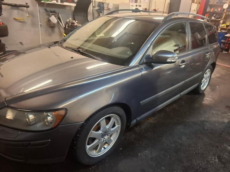Begagnad 2007 Volvo V50 Kombi | 32 900 kr - Bild 1/4