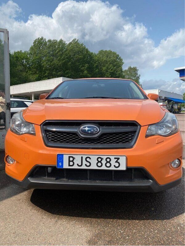 Orange Begagnad 2014 Subaru XV SUV | 85 000 kr (Bra pris) - Bild 1/4