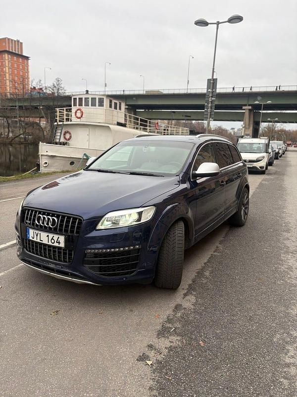 Begagnad Audi Q7 500 HK (367 kW) 2010 SUV