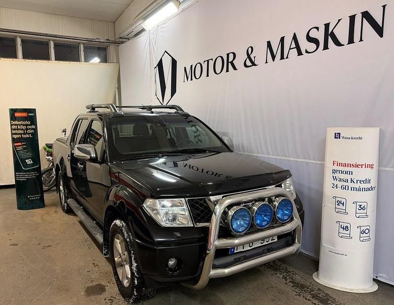 Begagnad Nissan Navara 171 HK (125 kW) 2009 Svart