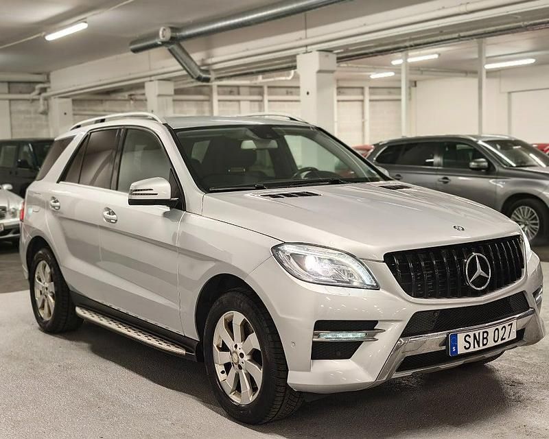 Begagnad Mercedes ML350 AMG line 258 HK (189 kW) 2014 Silver SUV