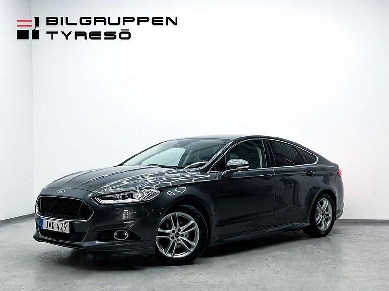 Grå Begagnad 2016 Ford Mondeo Sedan | 139 900 kr (Marknadspris) - Bild 1/4