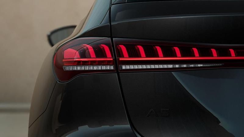 Ny Audi A5 Design 2025 Svart Kombi