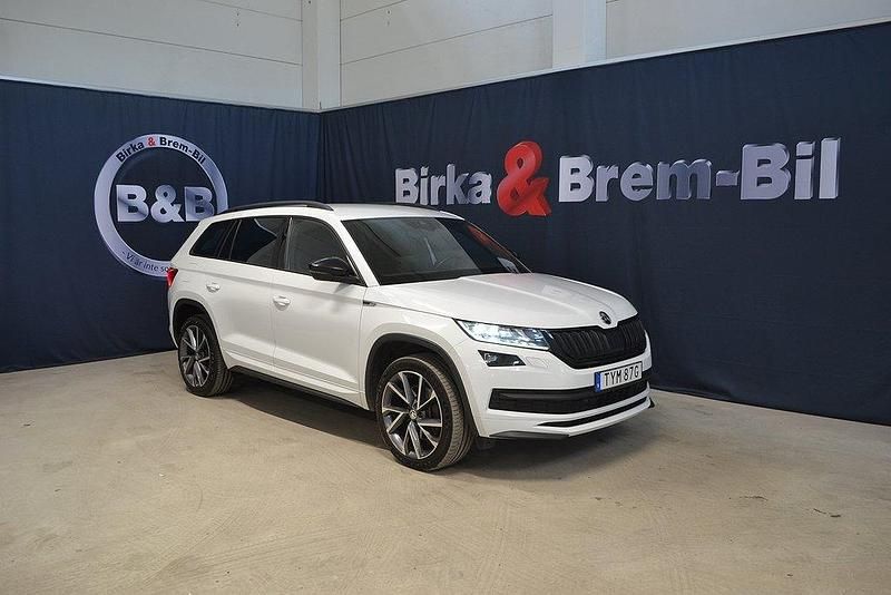 Vit Begagnad 2019 Skoda Kodiaq SportLine SUV | 319 900 kr (Dyr) - Bild 1/4