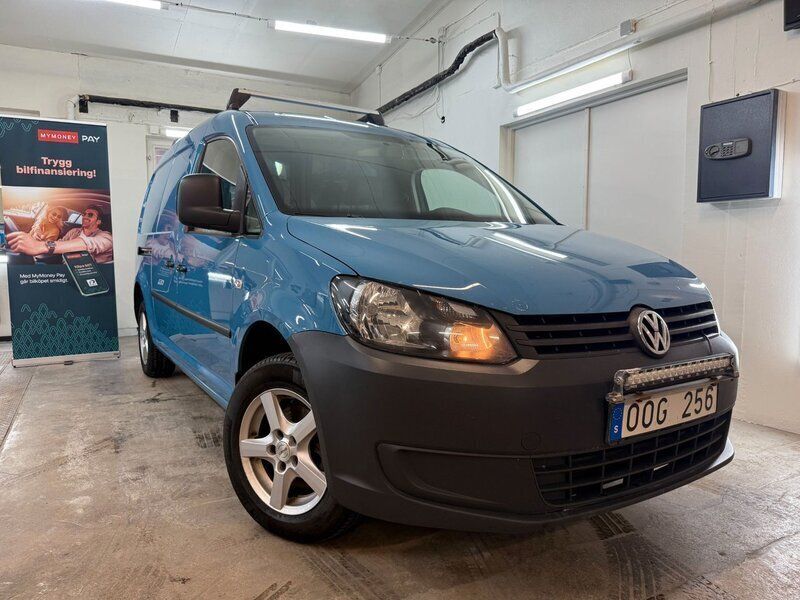 Blå Begagnad 2014 VW Caddy Maxi Minibuss | 119 000 kr (Dyr) - Bild 1/4