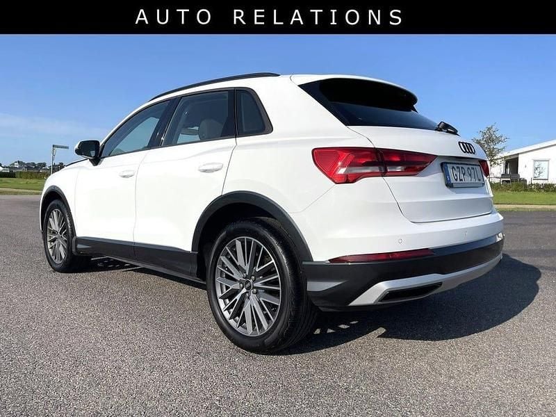 Begagnad Audi Q3 Advanced Plus 150 HK (110 kW) 2021 Vit ibisvit solid SUV