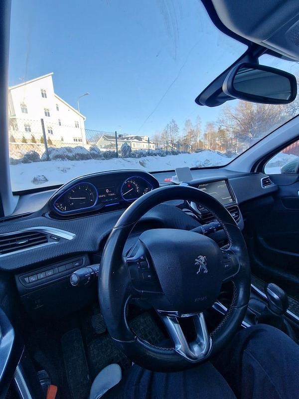 Begagnad Peugeot 2008 92 HK (67 kW) 2014 SUV