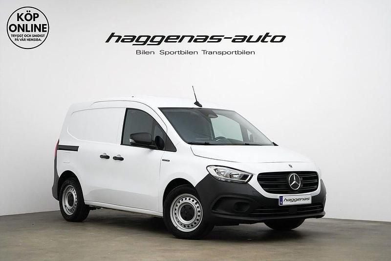 Begagnad Mercedes eCitan 89 kW (122 HK) 2024 Vit Van