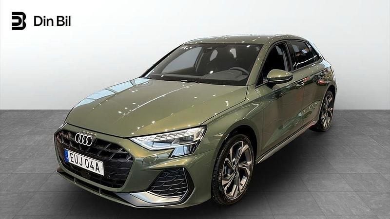Grön Begagnad 2024 Audi A3 Sportback S-Line Halvkombi | 339 900 kr (Dyr) - Bild 1/4