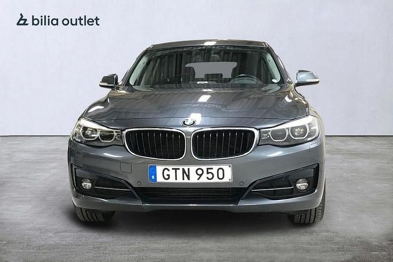 Begagnad BMW 320 Gran Turismo Sport Line 190 HK (139 kW) 2016 Grå Halvkombi
