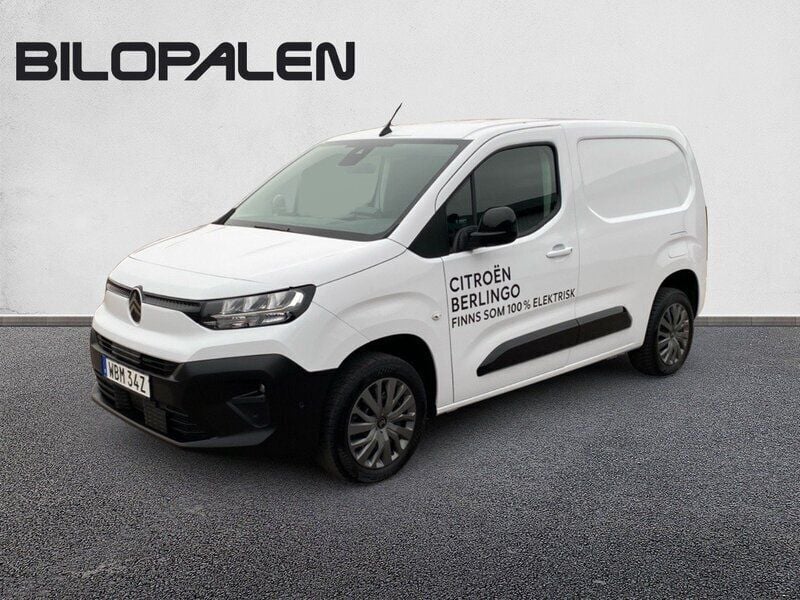 Vit Begagnad 2024 Citroën Berlingo Business Class Minibuss | 312 250 kr (Marknadspris) - Bild 1/4