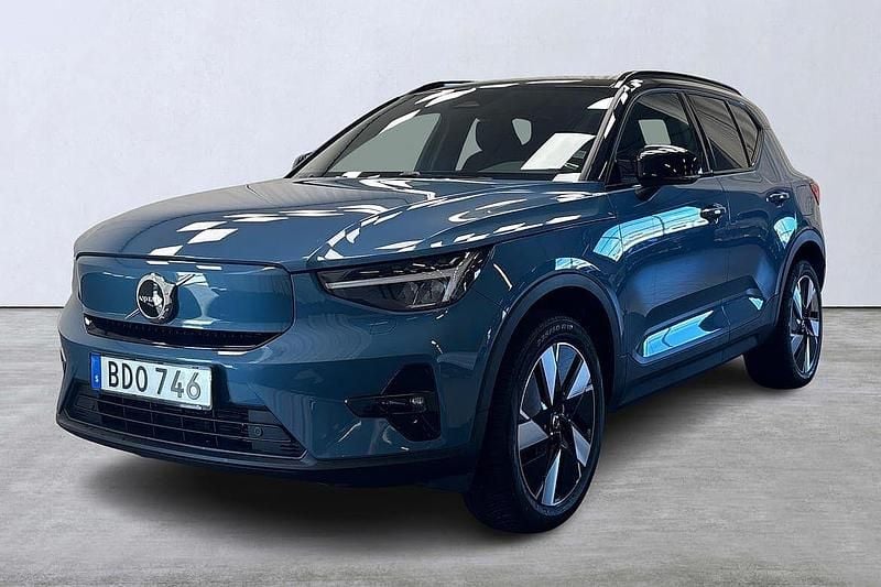 Begagnad 2024 Volvo XC40 SUV | 459 900 kr (Marknadspris) - Bild 1/4