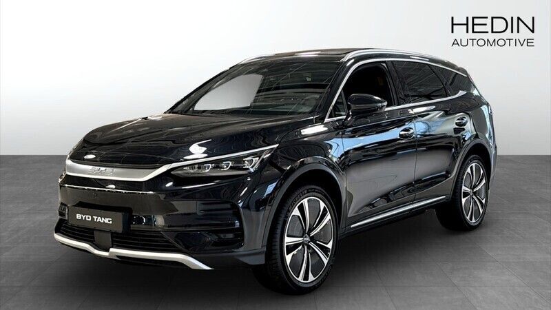Svart (black) Ny 2025 BYD Tang SUV | 749 900 kr (Marknadspris) - Bild 1/4