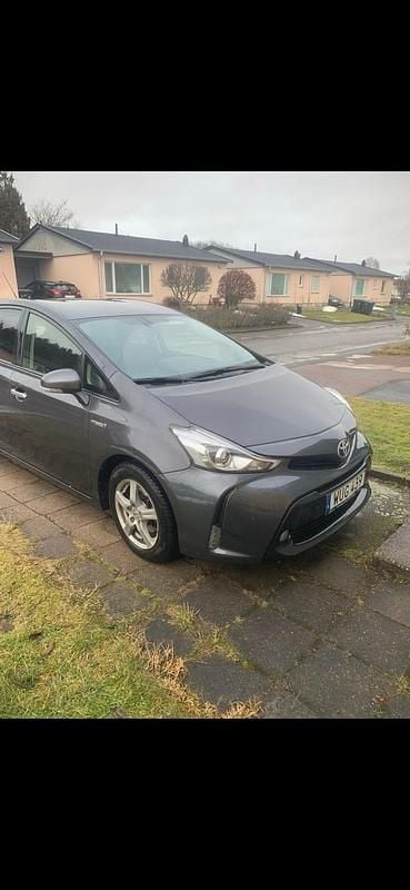 Begagnad Toyota Prius+ 136 HK (100 kW) 2015 Minibuss