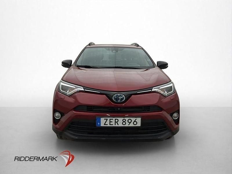 Begagnad Toyota RAV4 Hybrid Edition 197 HK (144 kW) 2017 Röd SUV