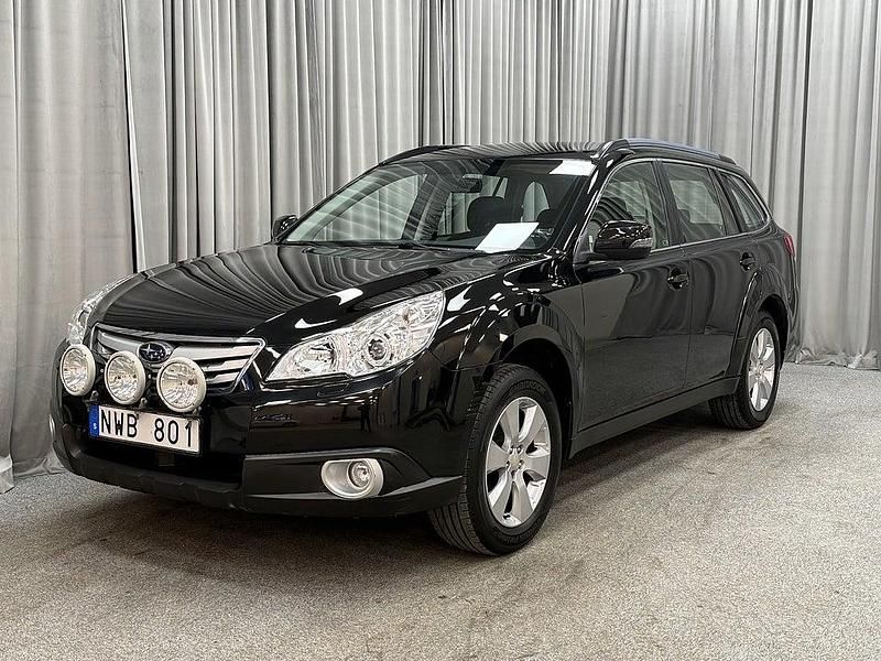 Svart Begagnad 2012 Subaru Outback Kombi | 159 900 kr (Lite dyr) - Bild 1/4