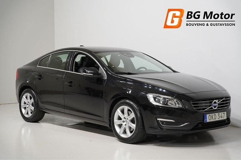 Svart Begagnad 2018 Volvo S60 Standard Sedan | 169 900 kr (Marknadspris) - Bild 1/4