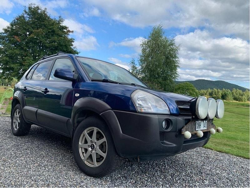 Blå Begagnad 2006 Hyundai Tucson SUV | 20 000 kr (Bra pris) - Bild 1/4