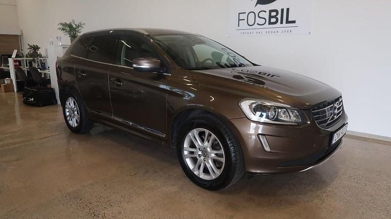 Brun Begagnad 2014 Volvo XC60 Summum SUV | 129 900 kr (Marknadspris) - Bild 1/3
