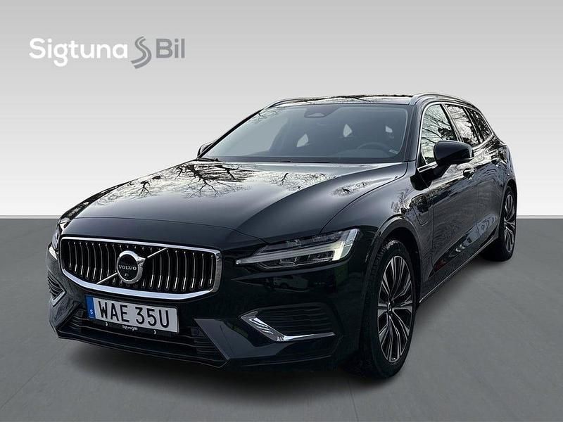 Svart Begagnad 2023 Volvo V60 Kombi | 369 900 kr - Bild 1/3