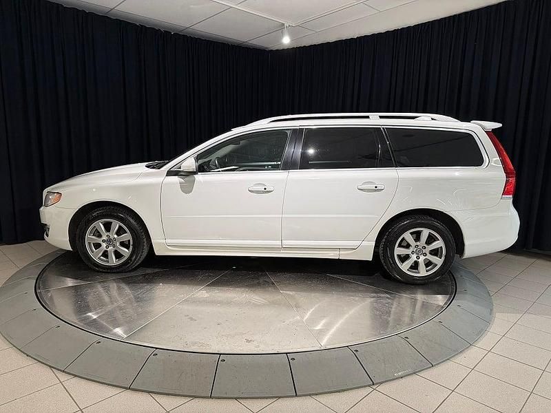 Begagnad 2014 Volvo V70 Inscription 181 HK Kombi – 35246 VÄXJÖ (Företag ...
