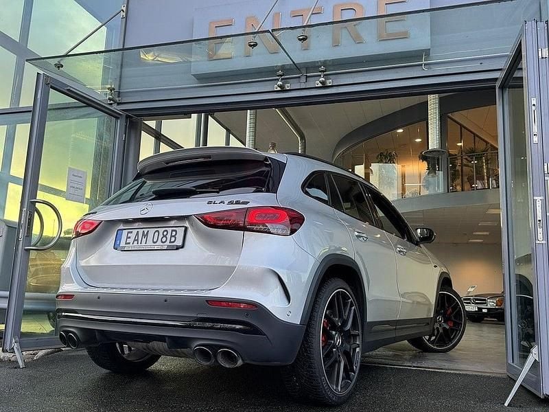 Begagnad Mercedes GLA45 AMG AMG 422 HK (310 kW) 2023 Silver SUV