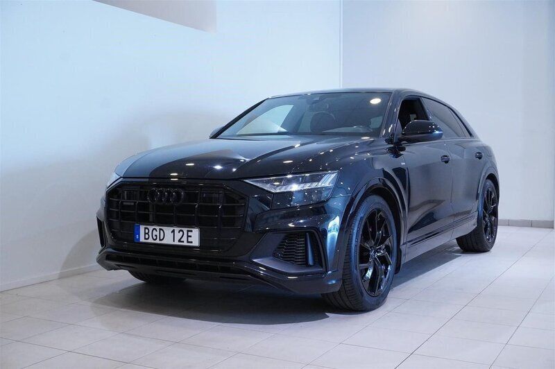 Svart Begagnad 2022 Audi Q8 S-Line SUV | 729 900 kr - Bild 1/4