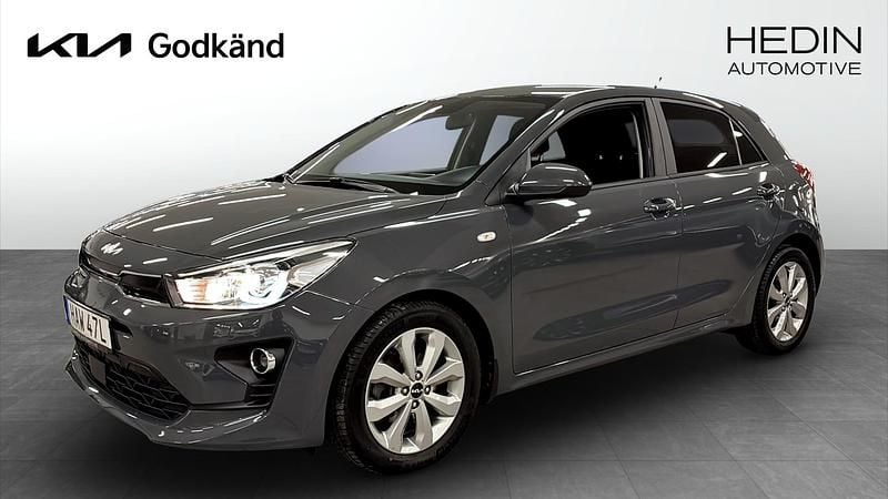 Grå Begagnad 2022 Kia Rio Advance Halvkombi | 199 900 kr (Marknadspris) - Bild 1/4