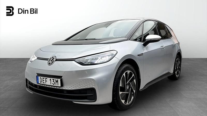 Scale silver metallic bla Begagnad 2022 VW ID.3 Comfortline Halvkombi | 254 900 kr (Marknadspris) - Bild 1/4