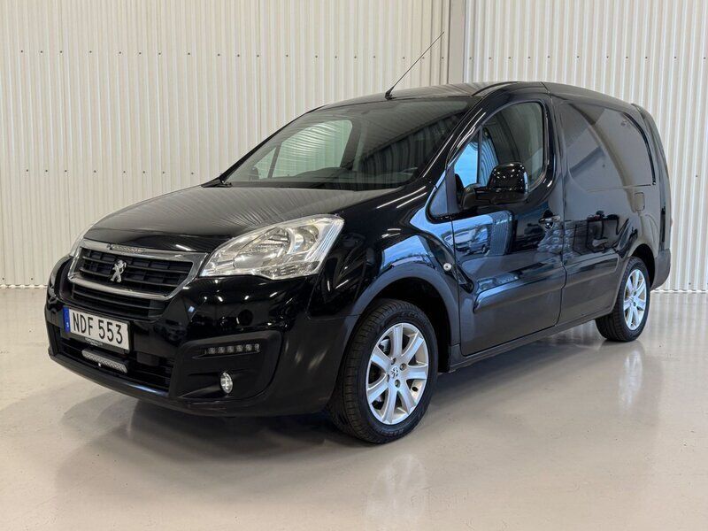Svart Begagnad 2016 Peugeot Partner Minibuss | 89 900 kr (Marknadspris) - Bild 1/4