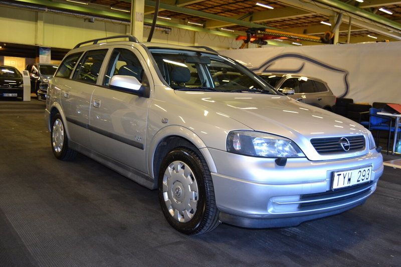 Begagnad Opel Astra 101 HK (74 kW) 2003 Grå Kombi