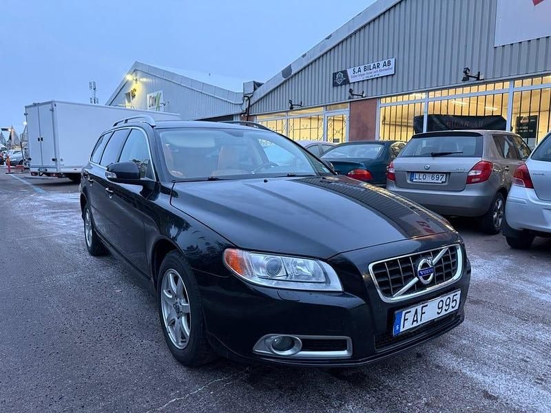 Svart Begagnad 2010 Volvo V70 Summum Kombi | 69 800 kr (Bra pris) - Bild 1/4