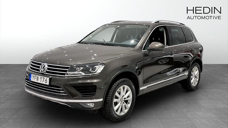 Begagnad 2016 VW Touareg SUV | 229 900 kr (Marknadspris) - Bild 1/4