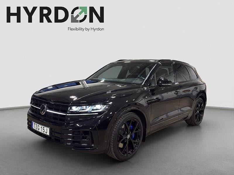 Svart Begagnad 2024 VW Touareg R SUV | 899 000 kr - Bild 1/4