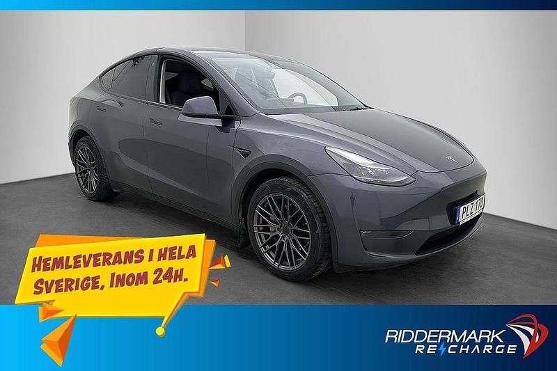 Begagnad Tesla Model Y Long Range AWD 378 kW (514 HK) 2023 Grå SUV