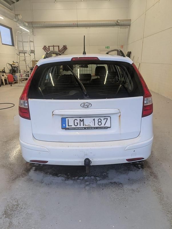 Begagnad 2011 Hyundai i30 Kombi | 25 000 kr (Marknadspris) - Bild 1/4