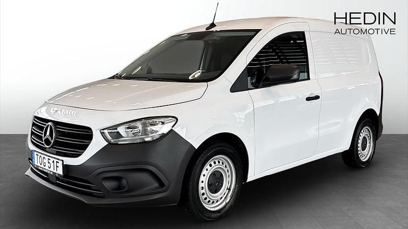 Begagnad 2023 Mercedes Citan 110 | 204 900 kr (Marknadspris) - Bild 1/4