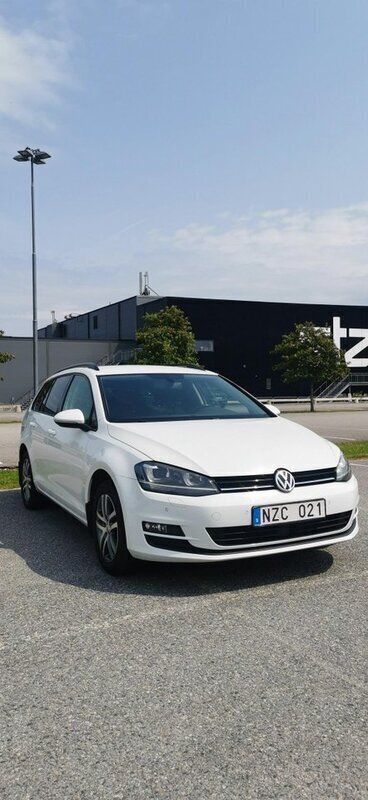 Vit Begagnad 2014 VW Golf VII Kombi | 76 900 kr (Marknadspris) - Bild 1/4