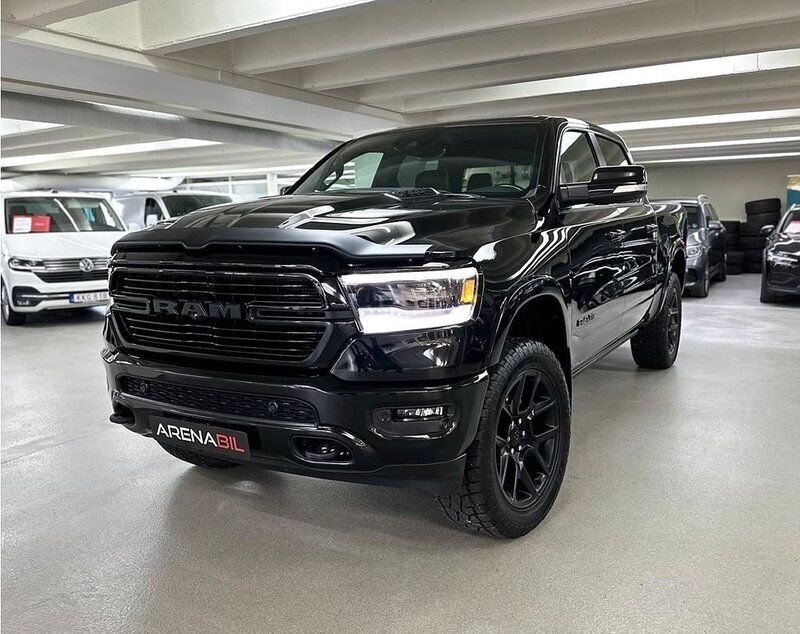 Svart Begagnad 2020 Dodge Ram Pickup | 739 800 kr - Bild 1/4