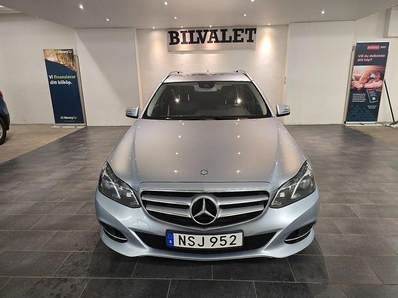 Silver Begagnad 2015 Mercedes E250 Avantgarde | 159 000 kr (Marknadspris) - Bild 1/4