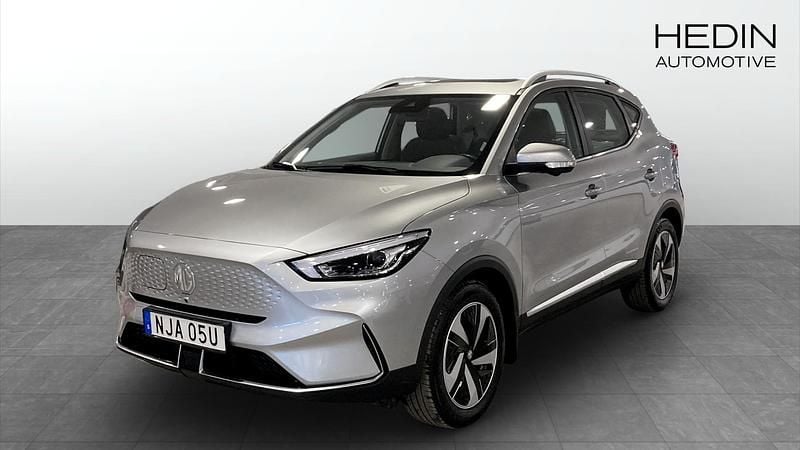 Grå Begagnad 2022 MG ZS Luxury SUV | 239 900 kr (Bra pris) - Bild 1/4