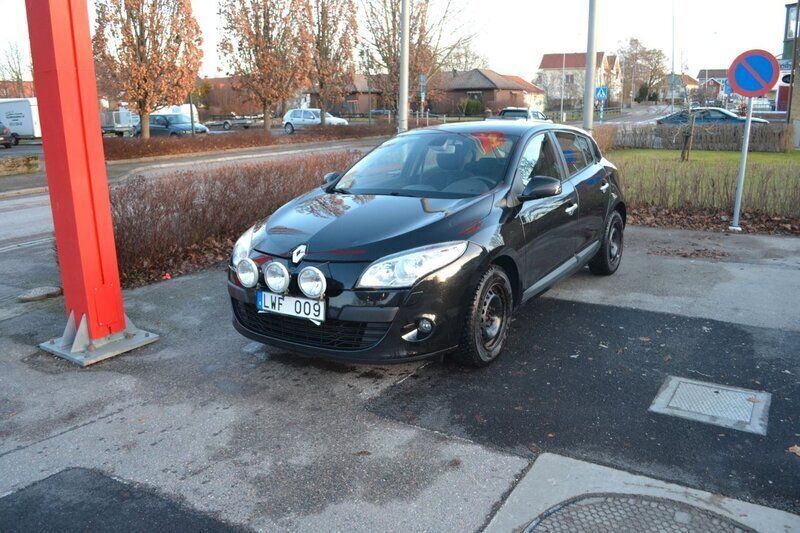 Mörkgrå Begagnad 2011 Renault Mégane GrandTour Kombi | 39 500 kr (Marknadspris) - Bild 1/3