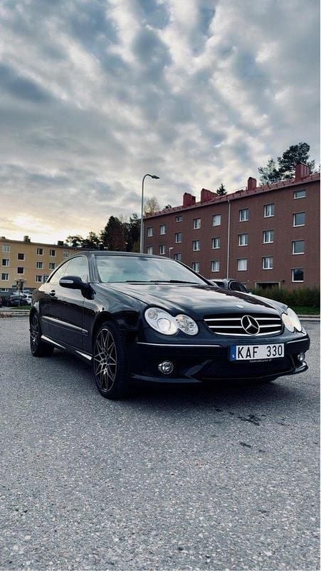 Svart Begagnad 2008 Mercedes CLK200 Avantgarde Sportkupé | 69 000 kr (Marknadspris) - Bild 1/4