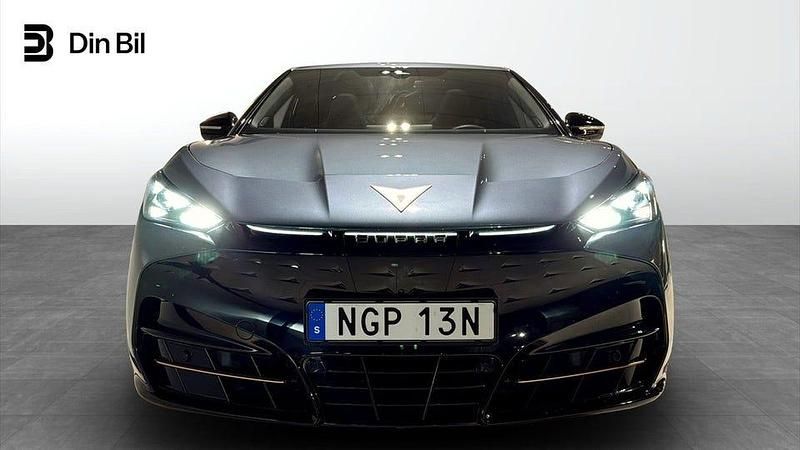 Begagnad Cupra Tavascan VZ 250 kW (340 HK) 2024 Mörkblå SUV