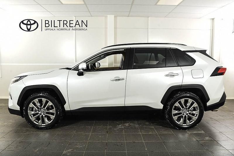 Begagnad Toyota RAV4 Hybrid Executive 222 HK (163 kW) 2023 Vit SUV