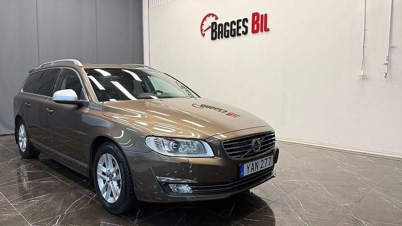 Brun Begagnad 2015 Volvo V70 Standard Kombi | 135 000 kr (Marknadspris) - Bild 1/4