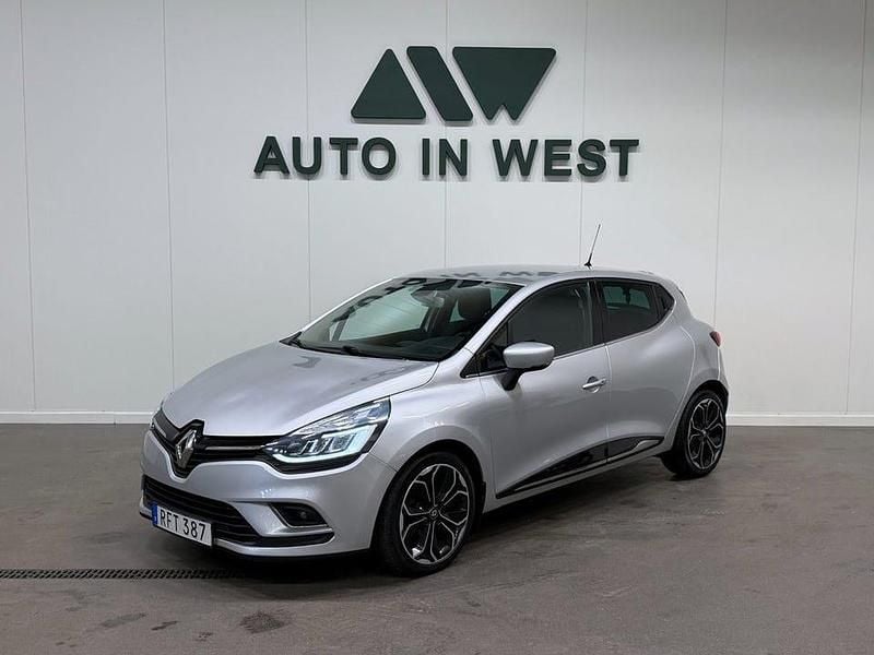 Silver Begagnad 2019 Renault Clio IV Intens Halvkombi | 99 900 kr (Marknadspris) - Bild 1/4